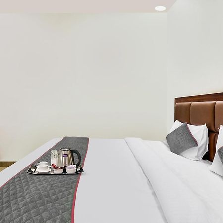 אגרה Hotel O Golden Grand מראה חיצוני תמונה
