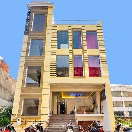 אגרה Hotel O Golden Grand מראה חיצוני תמונה