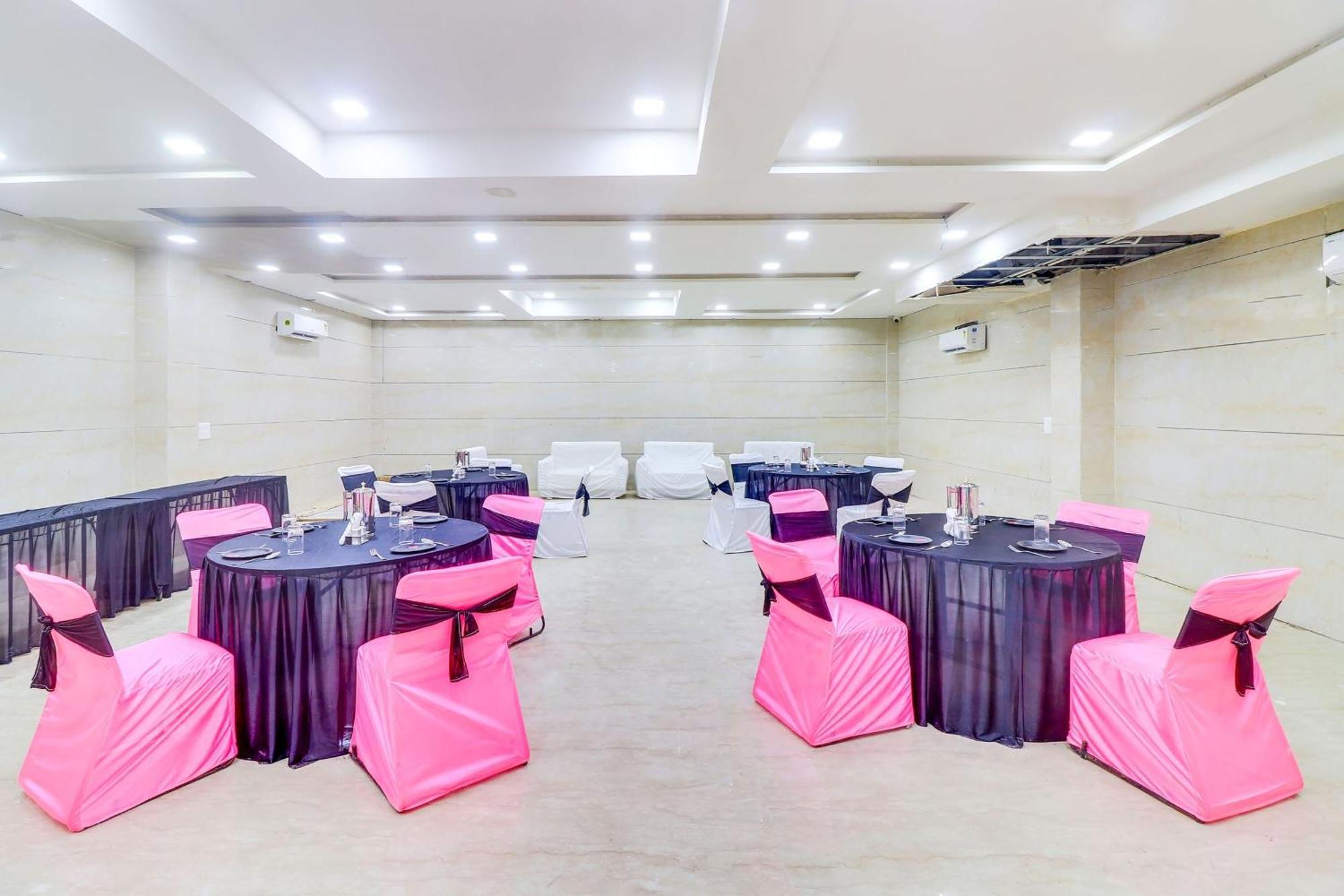 אגרה Hotel O Golden Grand מראה חיצוני תמונה