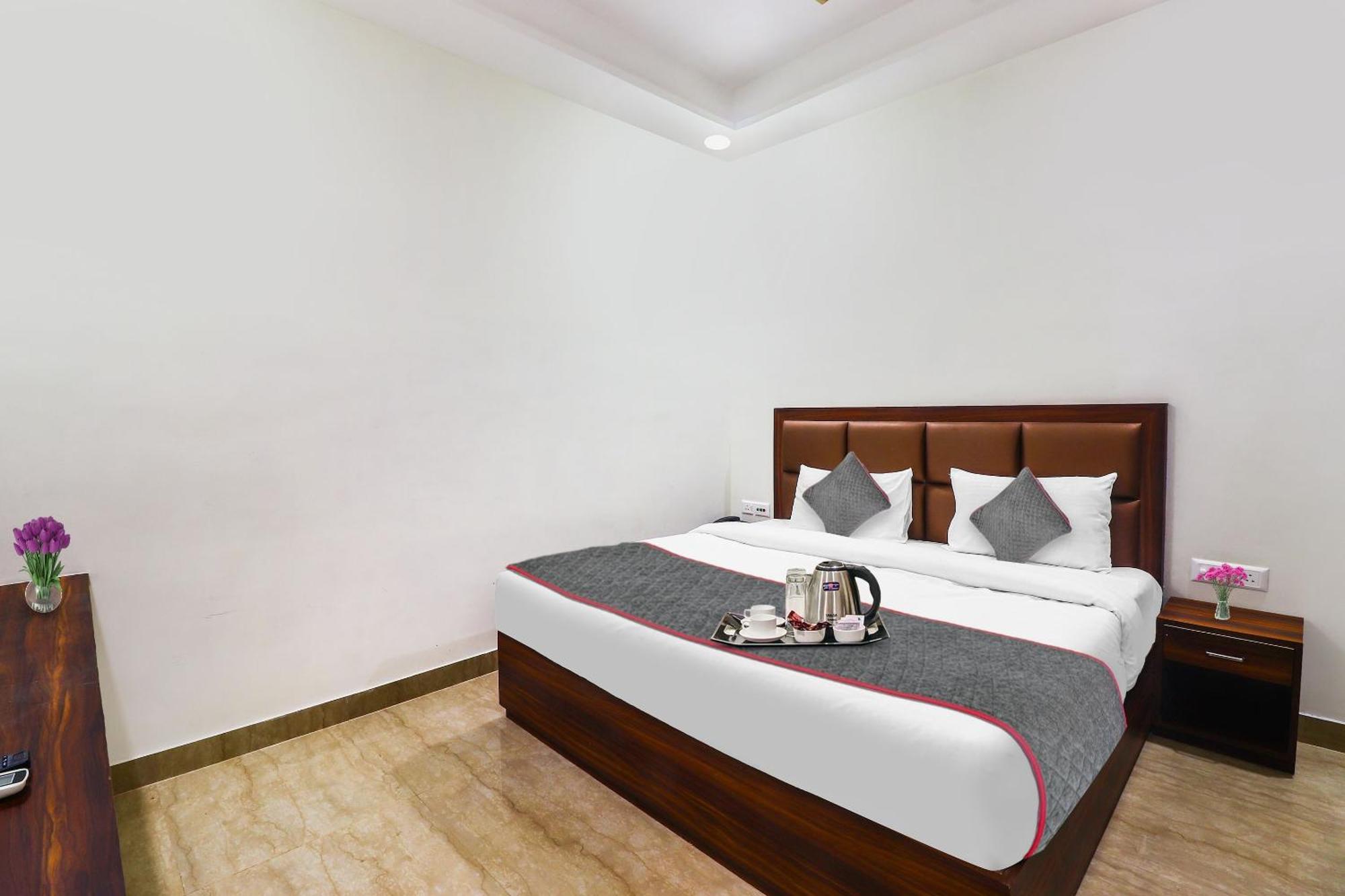 אגרה Hotel O Golden Grand מראה חיצוני תמונה