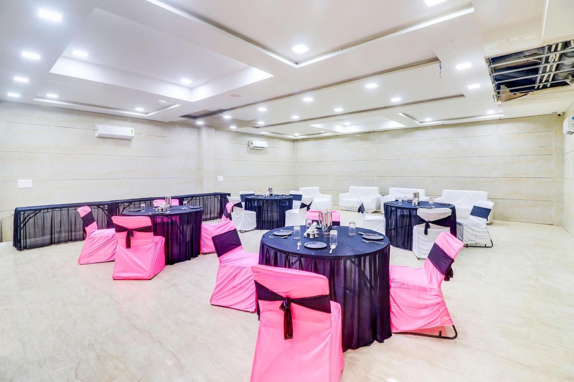 אגרה Hotel O Golden Grand מראה חיצוני תמונה